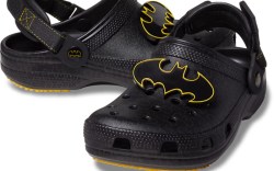 Crcos, Batman, clogs.