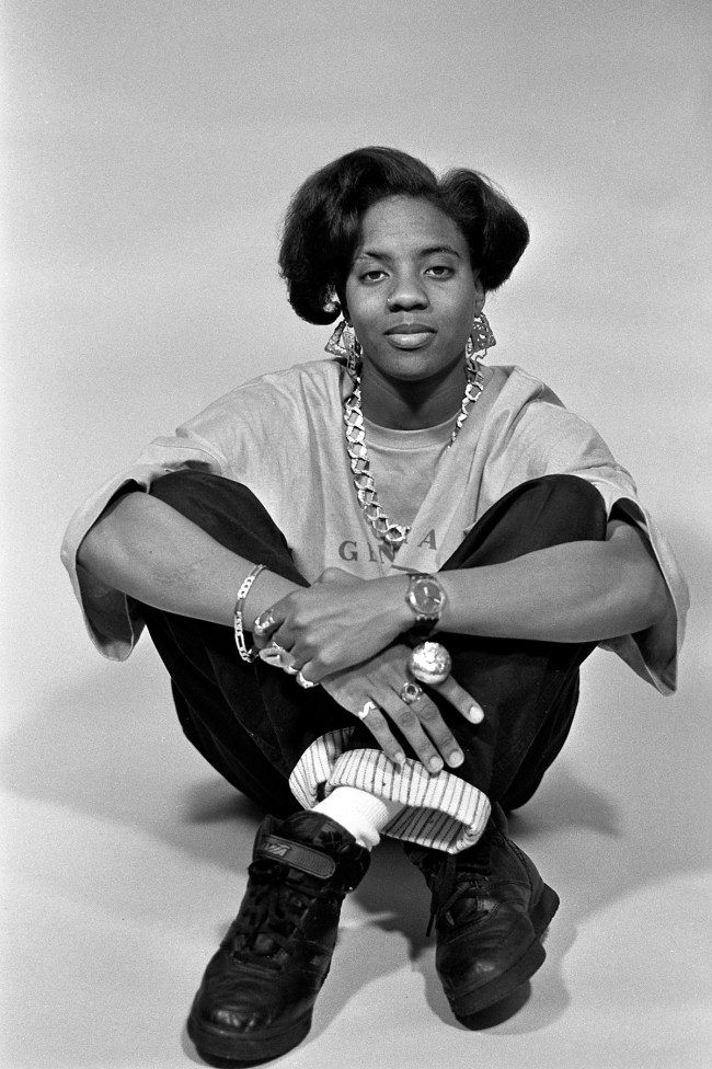 BROOKLYN, NEW YORK--MAY 24: Rapper MC Lyte (aka Lana Moorer) appears in a portrait taken on May 24, 1989 at Rhino's Den Studio in Brooklyn, New York. (Photo by Al Pereira/Getty Images/Michael Ochs Archives)