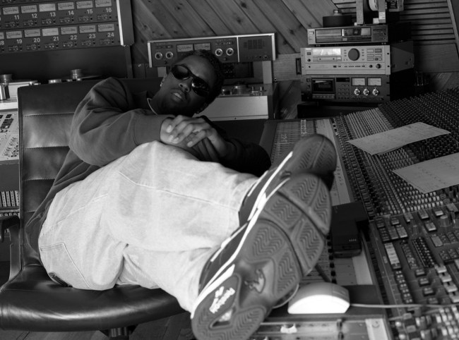 NEW YORK, NEW YORK--MAY 15: Rapper/Producer Sean "Puffy Combs appears in a portrait taken in the recording studio on May 15, 1995 in New York City. (Photo by Al Pereira/Michael Ochs Archives/Getty Images)