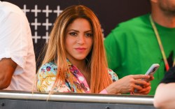 BARCELONA, SPAIN - JUNE 04: Shakira texts on his mobile phone as she watches the action during the F1 Grand Prix of Spain at Circuit de Barcelona-Catalunya on June 04, 2023 in Barcelona, Spain. (Photo by David Ramos/Getty Images)