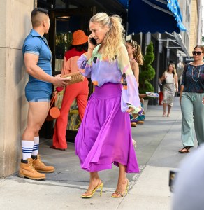 NEW YORK, NEW YORK - AUGUST 28: Sarah Jessica Parker is seen on the set of "And Just Like That..." Season 3 on the Upper East Side on August 28, 2024 in New York City. (Photo by James Devaney/GC Images)