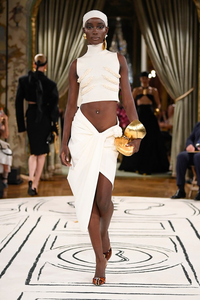 Model on the runway at Schiaparelli Ready To Wear Spring 2024 held at the Italian Embassy on September 28, 2023 in Paris, France.